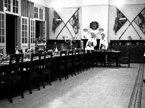 Images/1 LF colour Troop 1951333.jpg